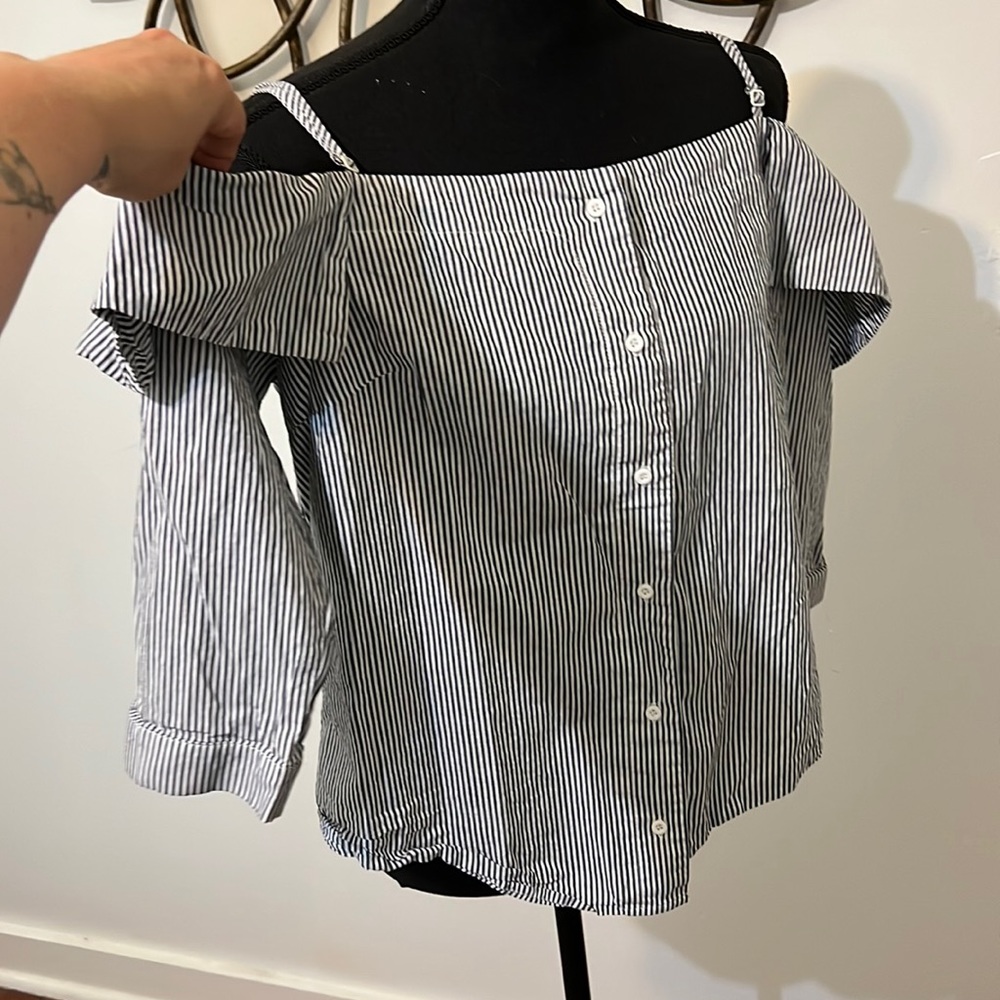 Women’s Off The Shoulder Button Down